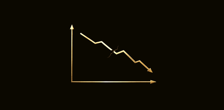 Ilustração minimalista de um gráfico dourado escovado e envelhecido em queda, com ruptura no meio da linha, sobre fundo escuro. A imagem representa erros de investidores iniciantes que comprometem resultados e levam à perda de dinheiro.